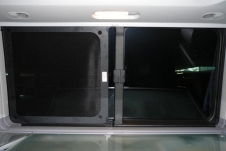 Mosquito net for sliding window T5/T6